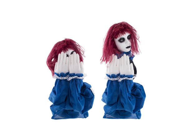 Skummel jente - Tittei 1 Figur - 35x228x70cm
