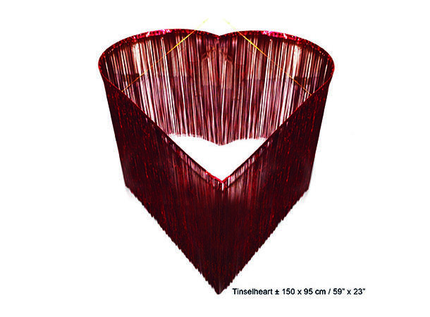 Hjerteformet dekorasjon - Røde frynser 1 Folie takdekorasjon - 150cm