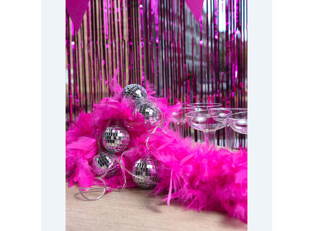 Drikkelek Prosecco pong Innhold 12 plastglass Prosecco, 3 baller 