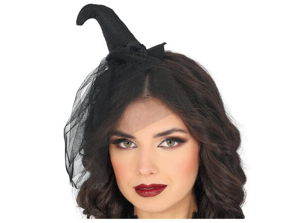 Heksehatt - mini - sort m/slør 1 Hatt m/strikk i polyester 