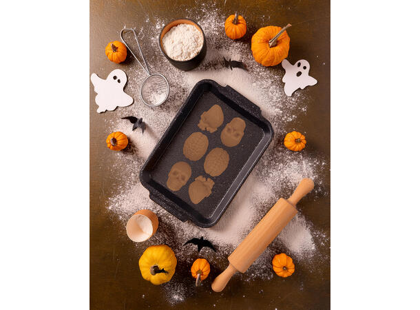 6 Halloweenfigurer - Cookieform 1 Kakeform i silikon - 28x16cm 