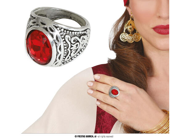 Ring med rubin 1 Ring i metall/PVC 